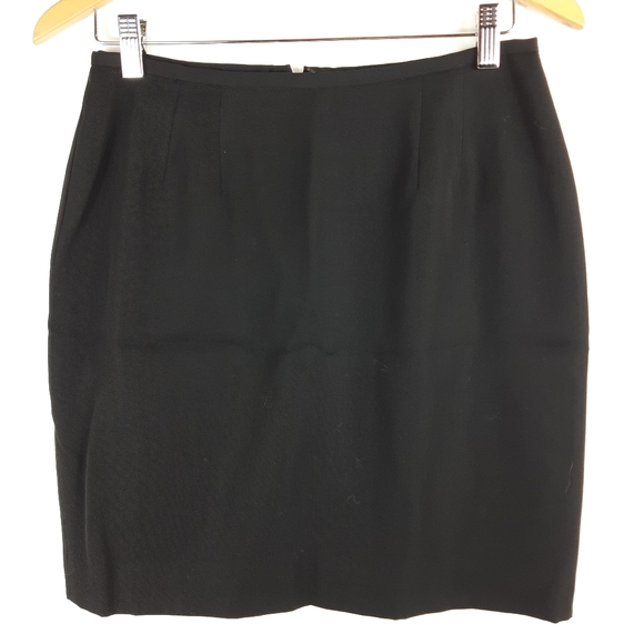 Jacqueline Ferrar Solid Black High Waisted Dark Academia Short Wool Skirt - Picture 3 of 11